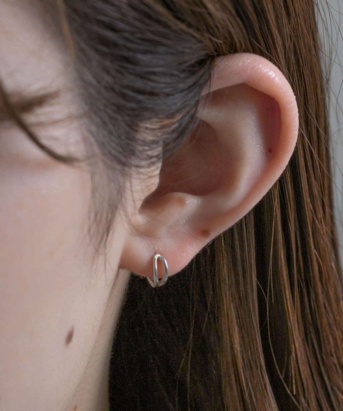 SMELLY（スメリー）の「silver925オープンミニフープピアス（ピアス（両耳用）・レディース・シルバー/ゴールド・-）」の10枚目の写真