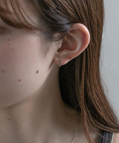 SMELLY（スメリー）の「silver925オープンミニフープピアス（ピアス（両耳用）・レディース・シルバー/ゴールド・-）」の15枚目の写真