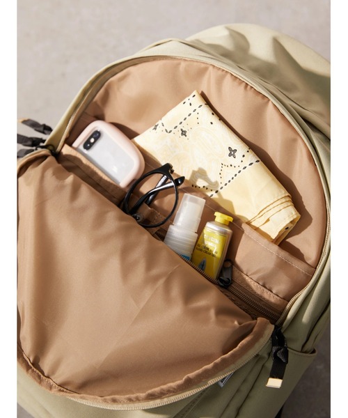 AMERICAN HOLIC（アメリカンホリック）の「２層タウンディパック（バックパック/リュック・レディース・ブラック/ベージュ/ブルー・FREE）」の19枚目の写真