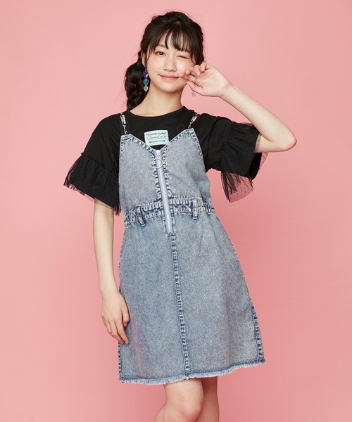 JENNI love(ジェニィラブ)の「ケミカルデニムジャンスカ(ジャンパースカート・キッズ・ブルー/サックスブルー・130cm/140cm/160cm/150cm)」の1枚目の写真