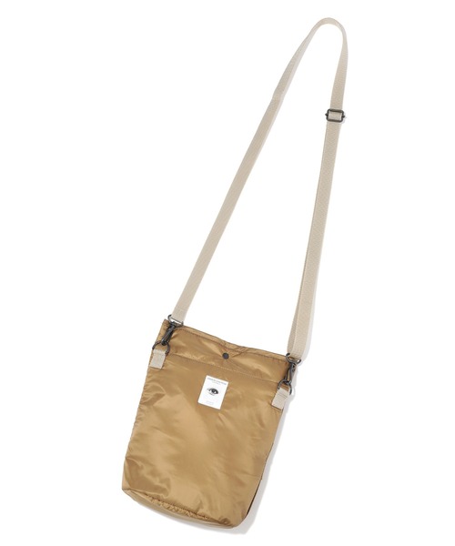 Undercoverism（アンダーカバイズム）の「UI2B4B01（ショルダーバッグ・メンズ・カーキ/ベージュ/ブラック・FREE）」の3枚目の写真