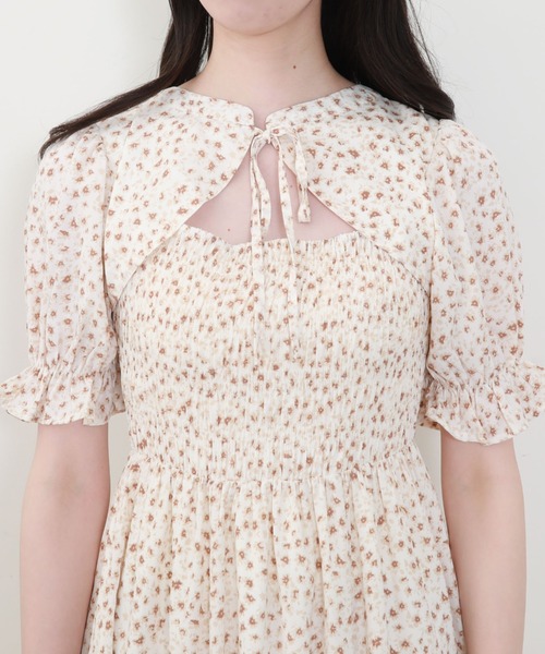 archives（アルシーヴ）の「デコルテデザイン２Ｗａｙ花柄ワンピース（ワンピース・レディース・ブラック/グリーン/アイボリー・MEDIUM）」の19枚目の写真