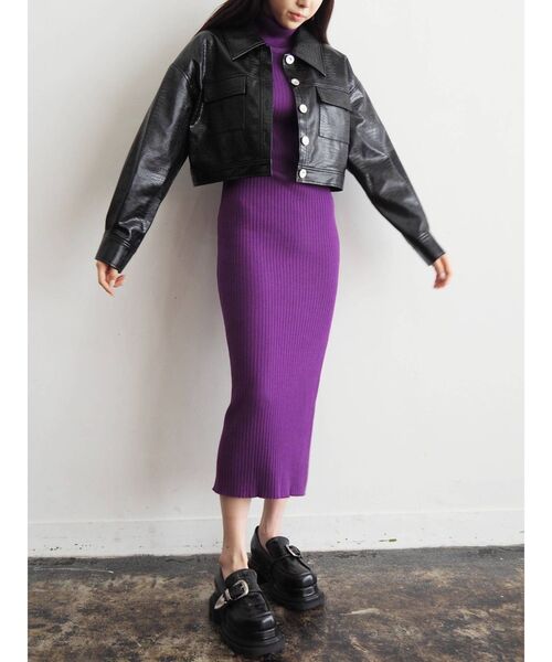 EVRIS（エヴリス）の「タートルネックリブノースリワンピース（ワンピース・レディース・ブラック/パープル/グリーン・FREE）」の4枚目の写真