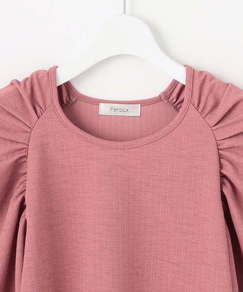 Feroux(フェルゥ)の「【接触冷感・UVケア】ショルダーギャザー カットソー(Tシャツ/カットソー・レディース・ホワイト系/ライラック系/ローズ系・F)」の9枚目の写真