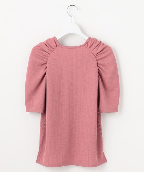Feroux(フェルゥ)の「【接触冷感・UVケア】ショルダーギャザー カットソー(Tシャツ/カットソー・レディース・ホワイト系/ライラック系/ローズ系・F)」の12枚目の写真