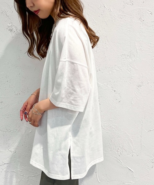 apres jour mignon(アプレジュールミニョン)の「アソートBIGTシャツ【ZOZOTOWN限定アイテム】(Tシャツ/カットソー・レディース・ホワイト系その他3/ホワイト系その他/ブラック系その他2/ブラック系その他/ホワイト系その他2/オフホワイト/ブラック/その他・X-LARGE/フリー)」の2枚目の写真