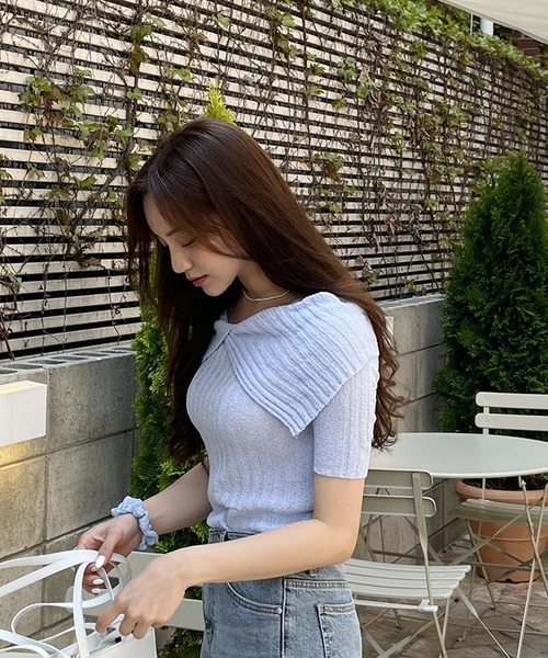 SONA（ソナ）の「SONYUNARA セーラーカラーオフショル半袖ニットトップス（ニット/セーター・レディース・スカイブルー/ブラック/イエロー/アイボリー/コーラル・FREE）」の11枚目の写真