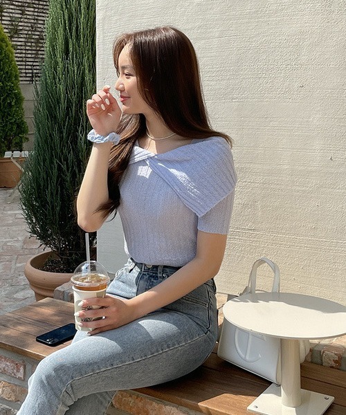 SONA（ソナ）の「SONYUNARA セーラーカラーオフショル半袖ニットトップス（ニット/セーター・レディース・スカイブルー/ブラック/イエロー/アイボリー/コーラル・FREE）」の12枚目の写真