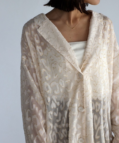 mi via loca（ミヴィアロカ）の「シアー箔レオパードシャツジャケット（テーラードジャケット・レディース・ブラック/オフホワイト・FREE）」の5枚目の写真