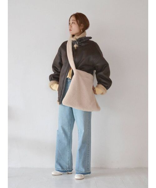 Ungrid(アングリッド)の「ボアショルダーバッグ(ショルダーバッグ・レディース・チャコールグレー/アイボリー・FREE)」の15枚目の写真