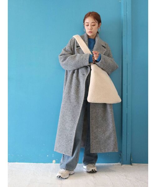 Ungrid(アングリッド)の「ボアショルダーバッグ(ショルダーバッグ・レディース・チャコールグレー/アイボリー・FREE)」の16枚目の写真