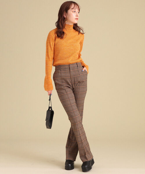 Ray BEAMS(レイビームス)の「Ray BEAMS / チェック フレア パンツ(その他パンツ・レディース・ブラウン/ブラック・1/0)」の17枚目の写真