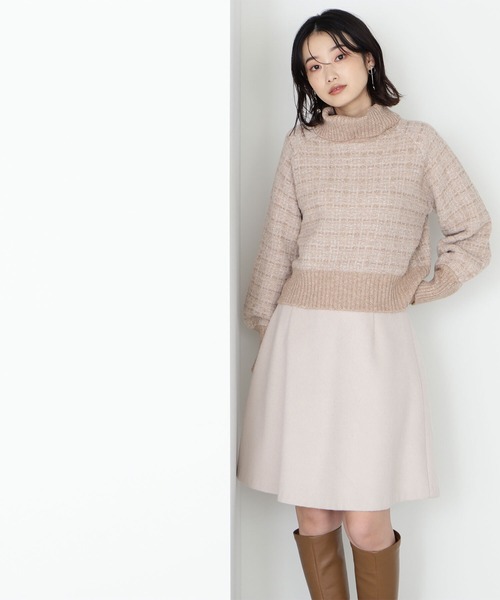 NATURAL BEAUTY BASIC(ナチュラルビューティーベーシック)の「フレアミニスカート(スカート・レディース・グレイッシュベージュ/チャコールグレー・MEDIUM/SMALL)」の1枚目の写真