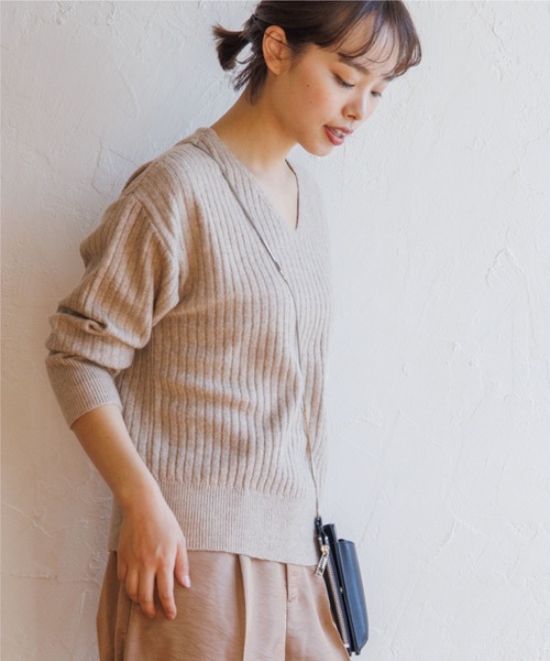 THE SHOP TK （ザ ショップ ティーケー ）の「◆【あったか/顔回りスッキリ】メランジ調リブVニット（ニット/セーター・レディース・アイボリー/黄緑系/ネイビー/ベージュ・12/13）」の11枚目の写真