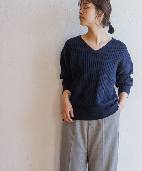 THE SHOP TK （ザ ショップ ティーケー ）の「◆【あったか/顔回りスッキリ】メランジ調リブVニット（ニット/セーター・レディース・アイボリー/黄緑系/ネイビー/ベージュ・12/13）」の21枚目の写真