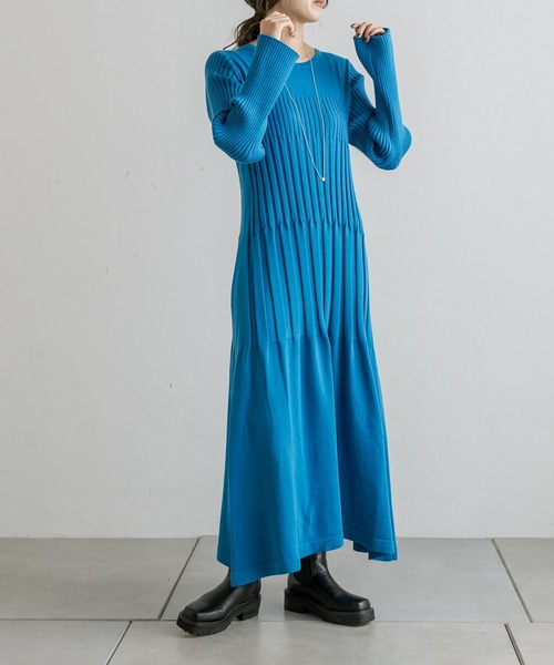 mystic（ミスティック）の「【サイズ展開あり】ティアードリブニットワンピース（ワンピース・レディース・ブルー/ブラック/ライトグレー・1/2）」の8枚目の写真