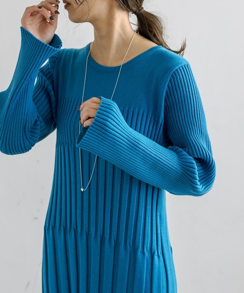 mystic（ミスティック）の「【サイズ展開あり】ティアードリブニットワンピース（ワンピース・レディース・ブルー/ブラック/ライトグレー・1/2）」の9枚目の写真