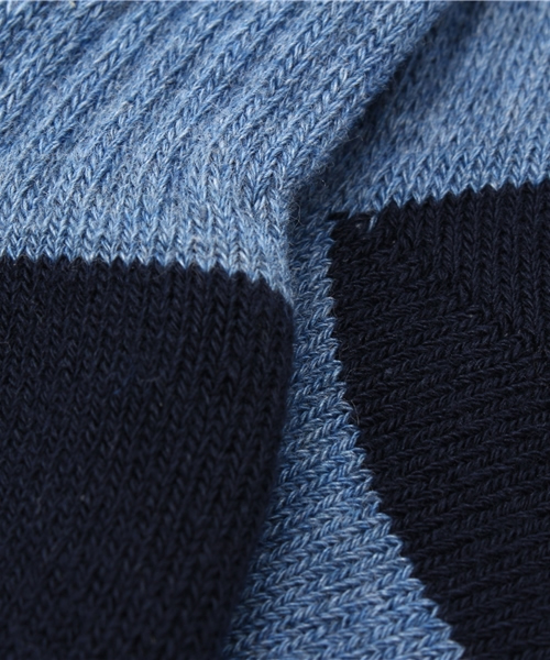 ROSTER・INFIELDER DESIGN（ロスターインフィールダーデザイン）の「日本製 ユニセックス ロスターソックス アメフトロゴ ROSTER SOX FOOTBALL（ソックス/靴下・レディース・ホワイト/グレー/ブルー・24cm/27cm）」の5枚目の写真