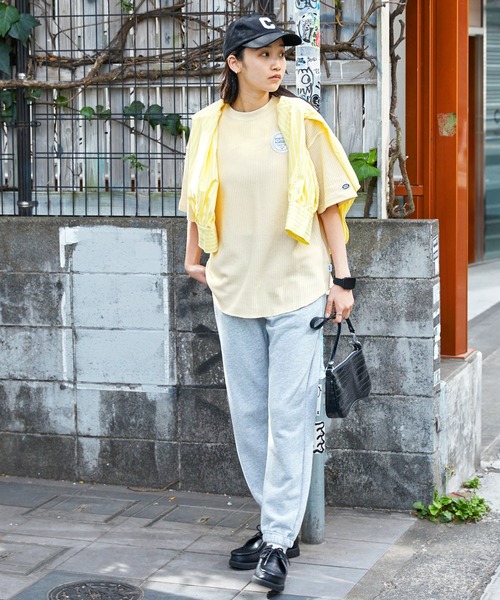 DISCUS ATHLETIC(ディスカス アスレチック)の「DISCUS ATHLETIC/ディスカス アスレチック ロゴワッペン ワッフルオーバーサイズ半袖Tシャツ(Tシャツ/カットソー・レディース・グリーン/ベージュ/オレンジ/スミクロ/オートミール/オフホワイト・M)」の12枚目の写真