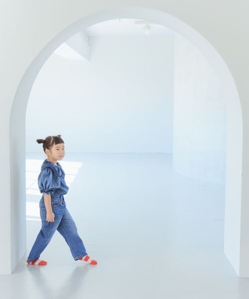 LOWRYS FARM(ローリーズファーム)の「デニムパフブラウス 184786(シャツ/ブラウス・キッズ・ケミカルウォッシュ/ワンウォッシュ・110cm/120cm/130cm/140cm/150cm)」の14枚目の写真