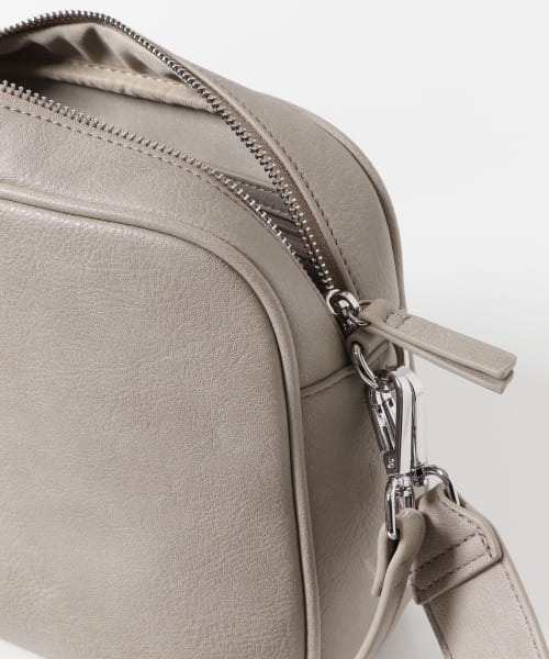 URBAN RESEARCH DOORS（アーバンリサーチドアーズ）の「2WAYスクエアショルダーバッグ（ショルダーバッグ・レディース・ブラック/ベージュ系その他・-）」の12枚目の写真