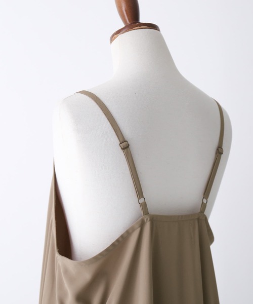 osharewalker(オシャレウォーカー)の「【廃盤】『ドロストギャザーキャミワンピース』(ワンピース・レディース・ブラック/モカ/グリーン・1/2)」の22枚目の写真