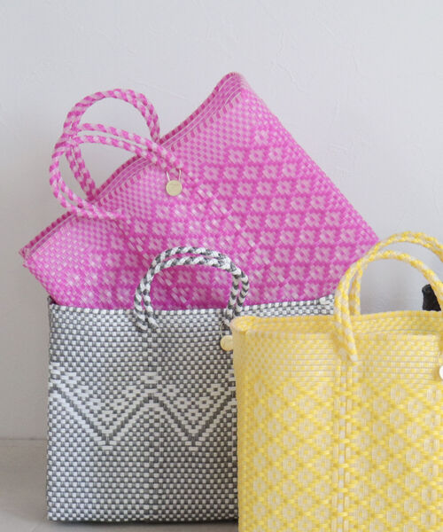 Letra(レトラ)の「【Letra/レトラ】メルカドバッグSHORT(トートバッグ・レディース・シルバー/イエロー系その他/ブルー系その他/ピンク系その他・FREE)」の1枚目の写真