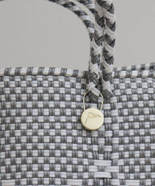 Letra(レトラ)の「【Letra/レトラ】メルカドバッグSHORT(トートバッグ・レディース・シルバー/イエロー系その他/ブルー系その他/ピンク系その他・FREE)」の19枚目の写真