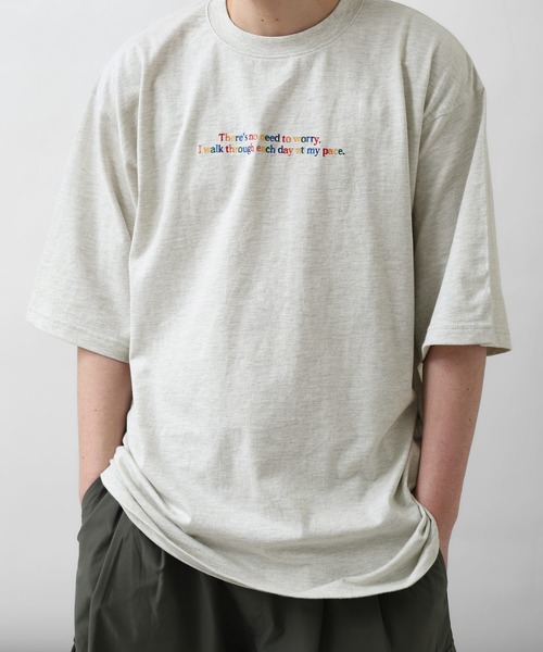 ZIP FIVE（ジップファイブ）の「【ZIP FIVE】【ユニセックス】3タイプ 刺繍・プリントデザイン＆フォトデザイン ビッグシルエットアソートTシャツ（Tシャツ/カットソー・メンズ・ブラック系1/ホワイト/ネイビー/オートミール/ホワイト系/ホワイト系1/クリーム/ブラック系2/ホワイト系3/ネイビー系/ホワイト系2/アイボリー系/ブラック系3/ブラック/ブラック系・LARGE/SMALL/MEDIUM）」の18枚目の写真