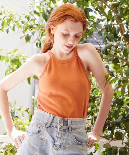 paravion（パラビオン）の「【カップ付きで楽ちん】ホルターネックタンク（タンクトップ・レディース・ブラック/アイボリー/オレンジ・FREE）」の3枚目の写真