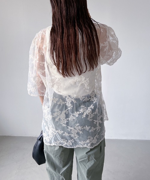 MYMOOD.（マイムード）の「シアー刺繍パフスリーブブラウス（シャツ/ブラウス・レディース・アイボリー・FREE）」の3枚目の写真