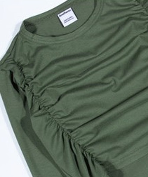 ALAND（エーランド）の「Anothera／シャーリングTOP 2199718（Tシャツ/カットソー・レディース・ブラック/カーキ/ベージュ・FREE）」の11枚目の写真