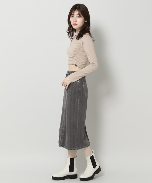 ALAND（エーランド）の「Anothera／シャーリングTOP 2199718（Tシャツ/カットソー・レディース・ブラック/カーキ/ベージュ・FREE）」の17枚目の写真