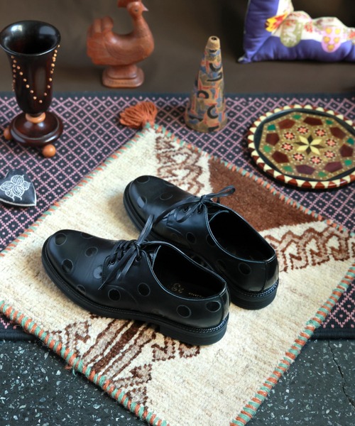 JUCO.（ジュコ）の「はじまりの黒シューズ -LADIES & MENS-（その他シューズ・レディース・ブラック×ホワイト/ブラック×ブラック・23.0cm/26.5cm/24.5cm/27.5cm/23.5cm/24.0cm/25.5cm/25.0cm）」の5枚目の写真