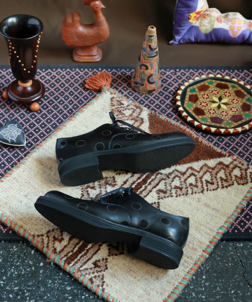 JUCO.（ジュコ）の「はじまりの黒シューズ -LADIES & MENS-（その他シューズ・レディース・ブラック×ホワイト/ブラック×ブラック・23.0cm/26.5cm/24.5cm/27.5cm/23.5cm/24.0cm/25.5cm/25.0cm）」の8枚目の写真