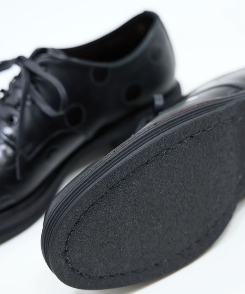 JUCO.（ジュコ）の「はじまりの黒シューズ -LADIES & MENS-（その他シューズ・レディース・ブラック×ホワイト/ブラック×ブラック・23.0cm/26.5cm/24.5cm/27.5cm/23.5cm/24.0cm/25.5cm/25.0cm）」の22枚目の写真