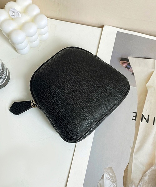 EPICKS（エピックス）の「ラウンドミニポーチ（ポーチ・レディース・イエロー/ブラウン/ホワイト/グリーン/ブラック・FREE）」の8枚目の写真