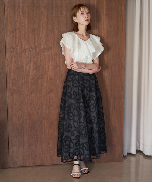 ROPE' PICNIC（ロペピクニック）の「【emur/エミュール】洗える/ラッフルカラーブラウス（シャツ/ブラウス・レディース・ホワイト/ブラック・38）」の4枚目の写真