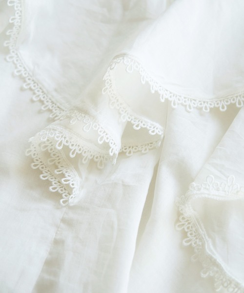 ROPE' PICNIC（ロペピクニック）の「【emur/エミュール】洗える/ラッフルカラーブラウス（シャツ/ブラウス・レディース・ホワイト/ブラック・38）」の10枚目の写真