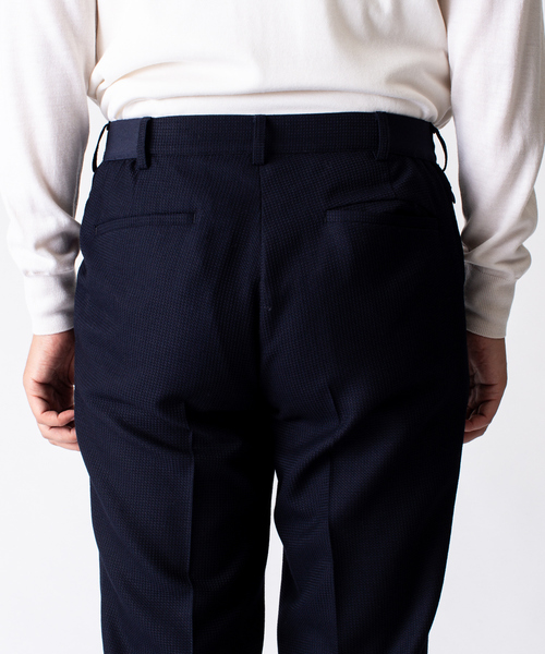 DESIGNWORKS(デザインワークス)の「ハニカムコーデュラーウールストレッチ パンツ(スラックス・メンズ・ネイビー/グレー・46/44)」の17枚目の写真
