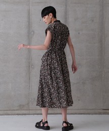 75489708b_b_15_215.jpg