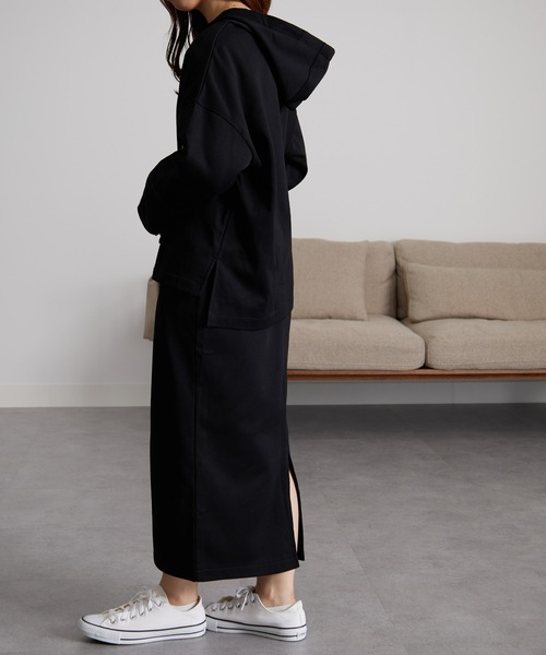 RANAN（ラナン）の「裏起毛Vネックパーカーセットアップ（セットアップ・レディース・グレイッシュベージュ/オレンジ/ブラック・L/LL/M）」の5枚目の写真