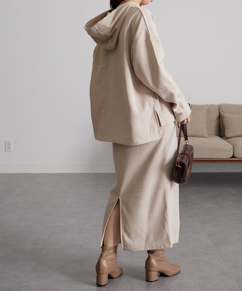 RANAN（ラナン）の「裏起毛Vネックパーカーセットアップ（セットアップ・レディース・グレイッシュベージュ/オレンジ/ブラック・L/LL/M）」の13枚目の写真