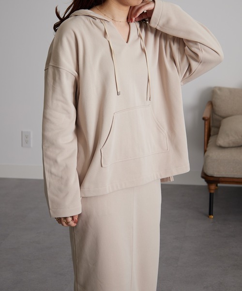 RANAN（ラナン）の「裏起毛Vネックパーカーセットアップ（セットアップ・レディース・グレイッシュベージュ/オレンジ/ブラック・L/LL/M）」の6枚目の写真