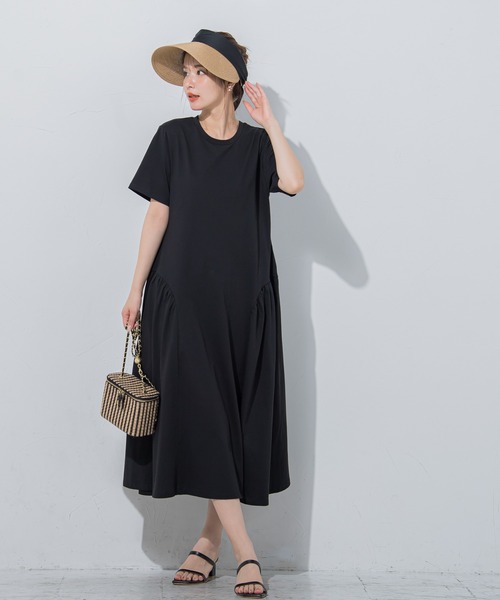 VICKY（ビッキー）の「【すっぽり楽ちん】カットギャザー切替フレアワンピース《洗濯機で洗える》（ワンピース・レディース・ベージュ/ブラック/ブルー・M）」の6枚目の写真