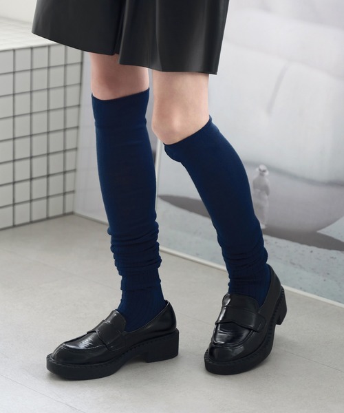 UNE MANSION（ユヌマンション）の「シースルーバイカラーニーハイロングソックス（ソックス/靴下・レディース・ブラック/グレー/ネイビー/クリーム/ブラウン/ホワイト・ONE SIZE）」の19枚目の写真
