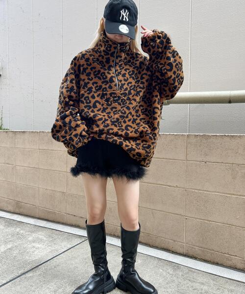 WC(ダブル シー)の「レオパードビッグフリース(スウェット・レディース・ベージュ/ブラウン・FREE)」の5枚目の写真