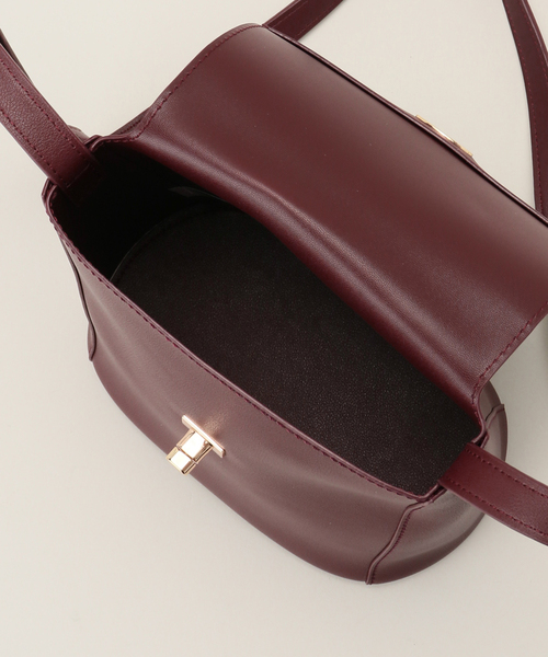 B.C STOCK（ベーセーストック）の「【T.S.L/ティーエスエル】フラップポシェット（ショルダーバッグ・レディース・バーガンディー/ブラック/ベージュ・FREE）」の12枚目の写真