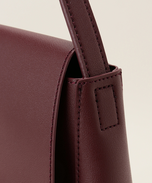 B.C STOCK（ベーセーストック）の「【T.S.L/ティーエスエル】フラップポシェット（ショルダーバッグ・レディース・バーガンディー/ブラック/ベージュ・FREE）」の9枚目の写真