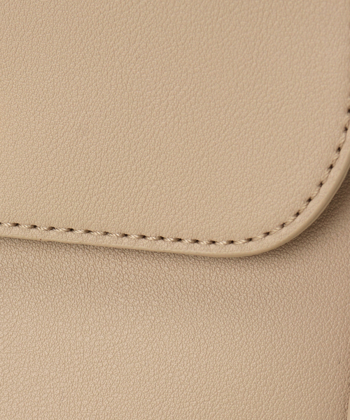 B.C STOCK（ベーセーストック）の「【T.S.L/ティーエスエル】フラップポシェット（ショルダーバッグ・レディース・バーガンディー/ブラック/ベージュ・FREE）」の6枚目の写真